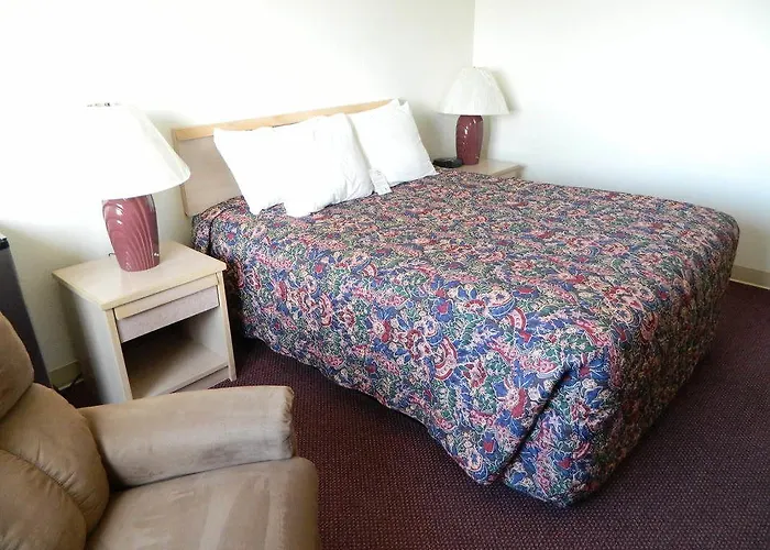 America's Choice & Motel 2*