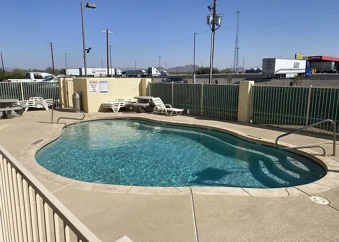 America's Choice & Motel 2*