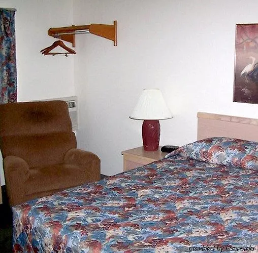 Motel America's Choice & 2*