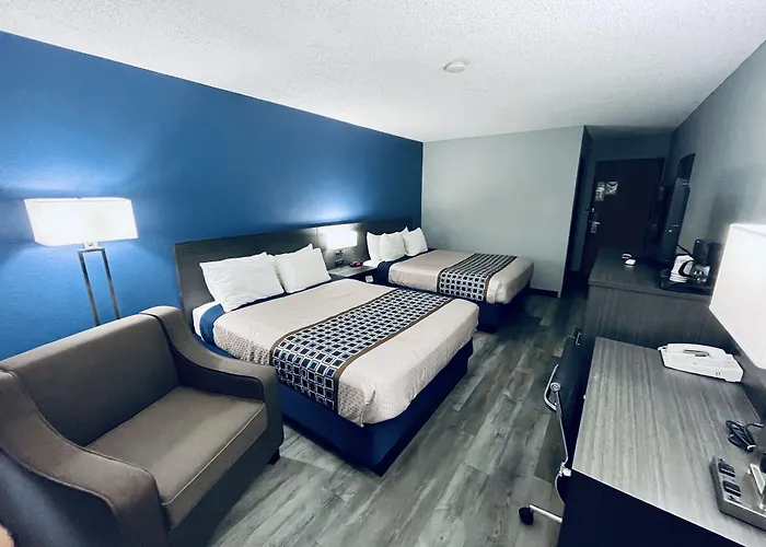 America's Choice & Motel