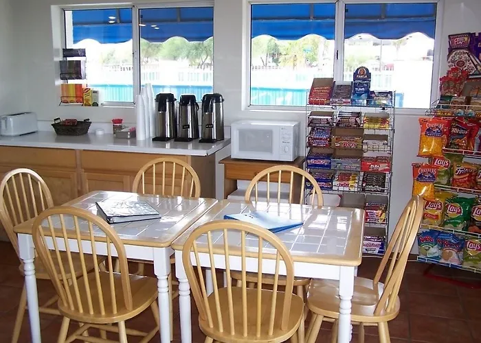 America's Choice & Motel Gila Bend