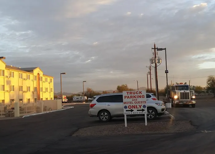 Motel America's Choice &